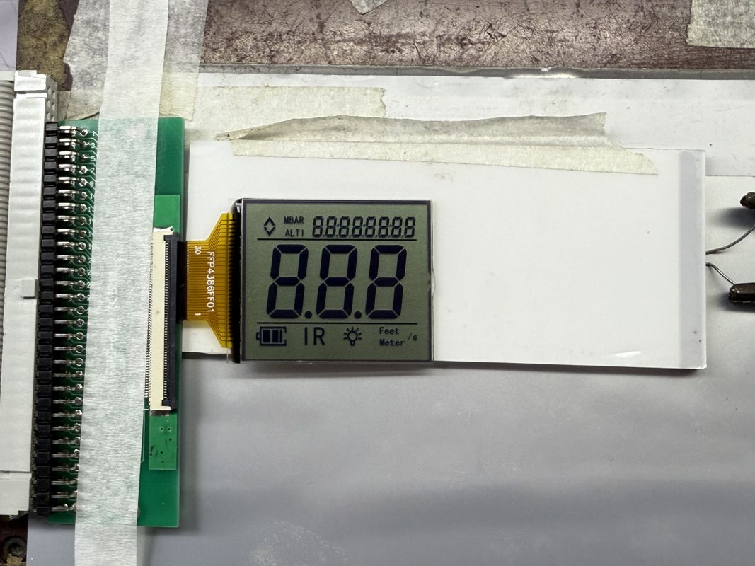 कस्टम FSTN ब्लैक एंड व्हाइट एलसीडी डिस्प्ले | औद्योगिक और इलेक्ट्रॉनिक अनुप्रयोगों के लिए मोनोक्रोम सेगमेंट एलसीडी